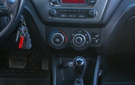 KIA Rio III рестайлинг, 2014 год, 910 000 рублей, 20 фотография