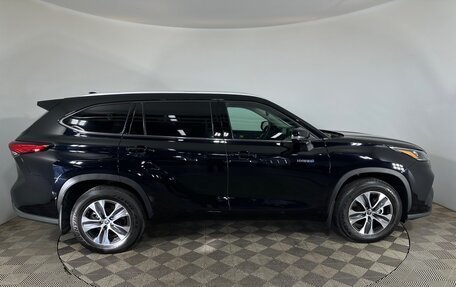Toyota Highlander, 2022 год, 4 650 000 рублей, 4 фотография
