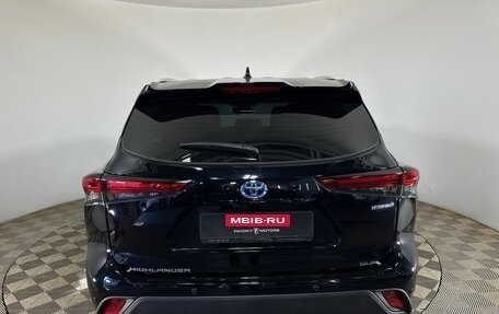 Toyota Highlander, 2022 год, 4 650 000 рублей, 3 фотография