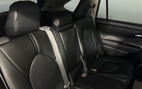 Toyota Highlander, 2022 год, 4 650 000 рублей, 16 фотография
