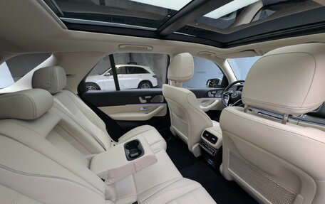 Mercedes-Benz GLE, 2025 год, 15 850 000 рублей, 12 фотография