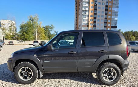 Chevrolet Niva I рестайлинг, 2018 год, 720 000 рублей, 4 фотография