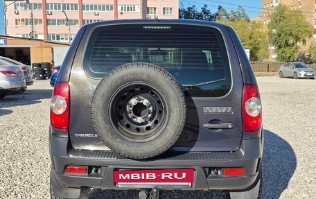 Chevrolet Niva I рестайлинг, 2018 год, 720 000 рублей, 6 фотография
