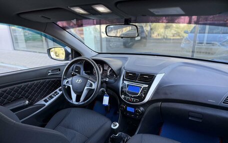 Hyundai Solaris II рестайлинг, 2011 год, 640 000 рублей, 9 фотография