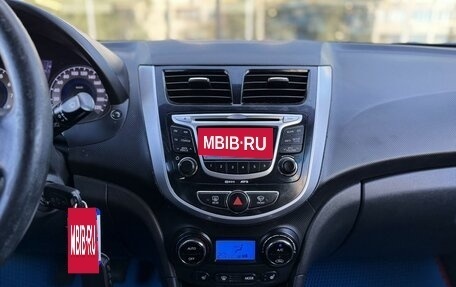 Hyundai Solaris II рестайлинг, 2011 год, 640 000 рублей, 12 фотография