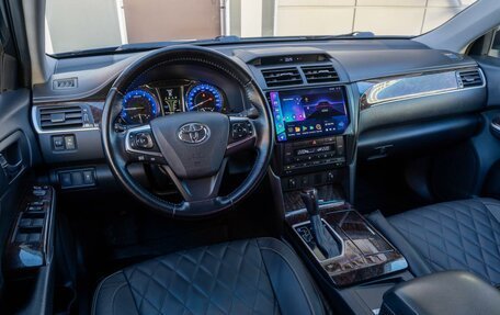 Toyota Camry, 2015 год, 1 989 000 рублей, 6 фотография