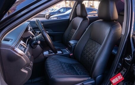 Toyota Camry, 2015 год, 1 989 000 рублей, 10 фотография