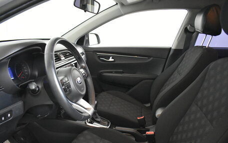 KIA Rio IV, 2018 год, 1 369 000 рублей, 8 фотография