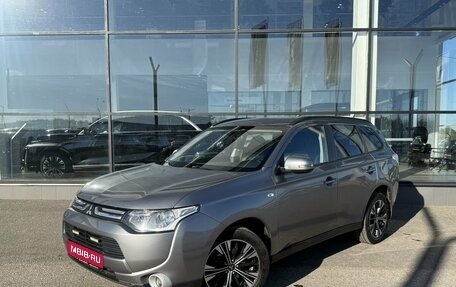 Mitsubishi Outlander III рестайлинг 3, 2012 год, 965 000 рублей, 1 фотография