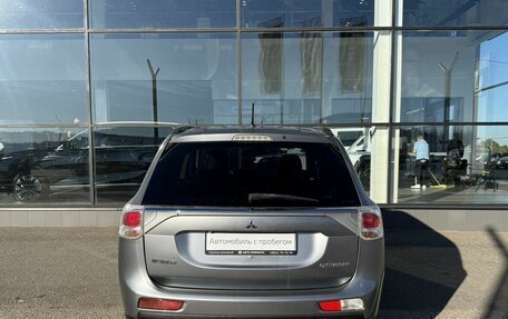 Mitsubishi Outlander III рестайлинг 3, 2012 год, 965 000 рублей, 7 фотография