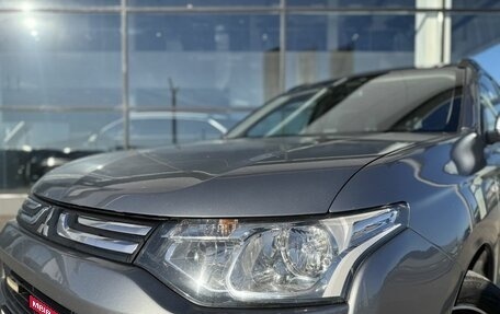 Mitsubishi Outlander III рестайлинг 3, 2012 год, 965 000 рублей, 3 фотография