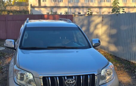 Toyota Land Cruiser Prado 150 рестайлинг 2, 2011 год, 2 550 000 рублей, 7 фотография
