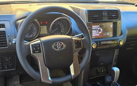 Toyota Land Cruiser Prado 150 рестайлинг 2, 2011 год, 2 550 000 рублей, 12 фотография