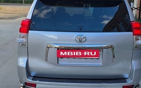 Toyota Land Cruiser Prado 150 рестайлинг 2, 2011 год, 2 550 000 рублей, 15 фотография