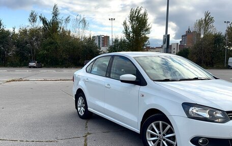 Volkswagen Polo VI (EU Market), 2015 год, 850 000 рублей, 3 фотография