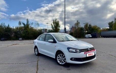 Volkswagen Polo VI (EU Market), 2015 год, 850 000 рублей, 2 фотография