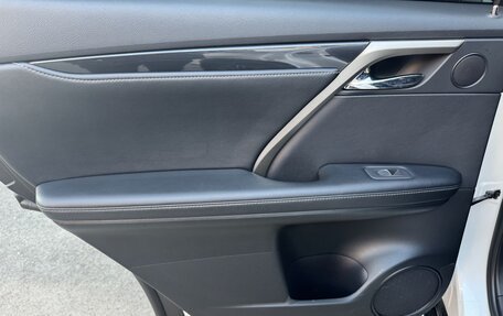 Lexus RX IV рестайлинг, 2020 год, 4 487 000 рублей, 40 фотография