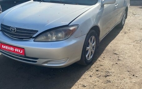 Toyota Camry V40, 2002 год, 670 000 рублей, 1 фотография