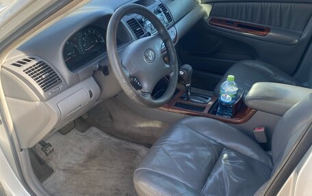 Toyota Camry V40, 2002 год, 670 000 рублей, 4 фотография