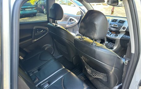 Toyota RAV4, 2006 год, 885 000 рублей, 21 фотография