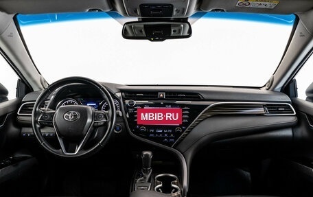 Toyota Camry, 2019 год, 2 849 000 рублей, 12 фотография