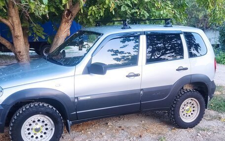 Chevrolet Niva I рестайлинг, 2011 год, 550 000 рублей, 1 фотография
