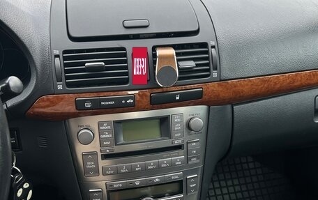 Toyota Avensis III рестайлинг, 2006 год, 1 000 000 рублей, 9 фотография