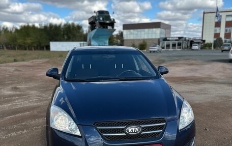 KIA cee'd I рестайлинг, 2009 год, 525 000 рублей, 2 фотография