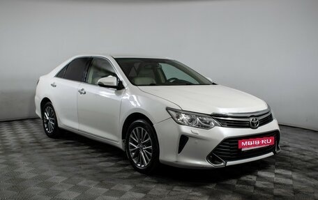 Toyota Camry, 2017 год, 1 780 000 рублей, 3 фотография