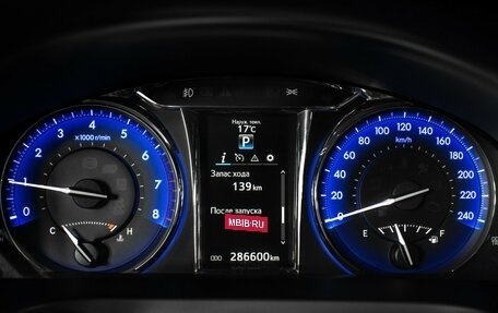 Toyota Camry, 2017 год, 1 780 000 рублей, 12 фотография