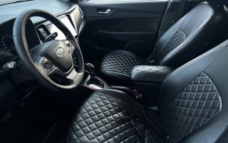 Hyundai Solaris II рестайлинг, 2017 год, 1 050 000 рублей, 12 фотография