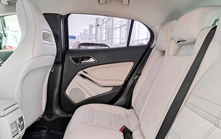 Mercedes-Benz GLA, 2015 год, 1 821 000 рублей, 12 фотография