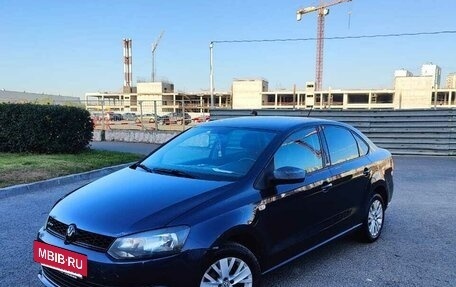 Volkswagen Polo VI (EU Market), 2014 год, 730 000 рублей, 2 фотография
