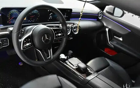 Mercedes-Benz A-Класс, 2022 год, 2 230 000 рублей, 8 фотография