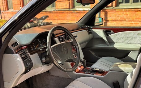 Mercedes-Benz E-Класс, 1997 год, 785 000 рублей, 12 фотография