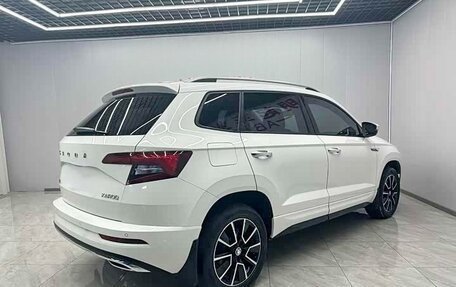Skoda Karoq I, 2022 год, 1 950 000 рублей, 6 фотография