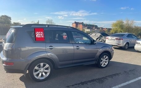 Mitsubishi Outlander III рестайлинг 3, 2010 год, 899 000 рублей, 3 фотография