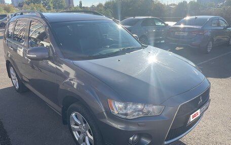 Mitsubishi Outlander III рестайлинг 3, 2010 год, 899 000 рублей, 7 фотография