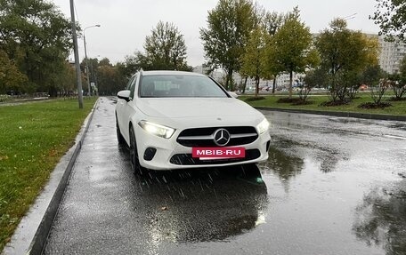 Mercedes-Benz A-Класс, 2019 год, 3 000 000 рублей, 13 фотография