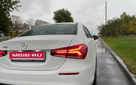 Mercedes-Benz A-Класс, 2019 год, 3 000 000 рублей, 10 фотография