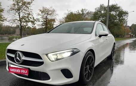 Mercedes-Benz A-Класс, 2019 год, 3 000 000 рублей, 15 фотография