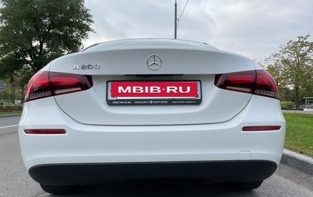 Mercedes-Benz A-Класс, 2019 год, 3 000 000 рублей, 24 фотография