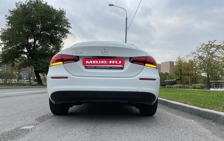 Mercedes-Benz A-Класс, 2019 год, 3 000 000 рублей, 25 фотография