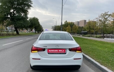 Mercedes-Benz A-Класс, 2019 год, 3 000 000 рублей, 26 фотография