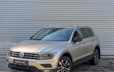 Volkswagen Tiguan II, 2019 год, 2 350 000 рублей, 1 фотография