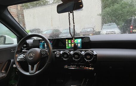 Mercedes-Benz A-Класс, 2019 год, 3 000 000 рублей, 34 фотография