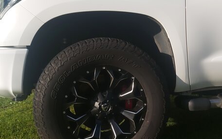 Toyota Tundra II, 2013 год, 5 900 000 рублей, 12 фотография