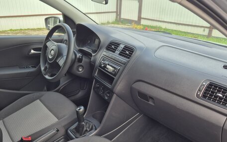 Volkswagen Polo VI (EU Market), 2011 год, 690 000 рублей, 5 фотография