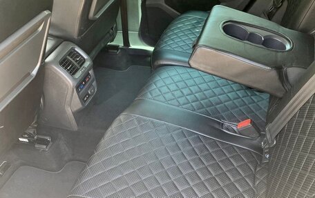 Volkswagen Tiguan II, 2019 год, 2 450 000 рублей, 4 фотография