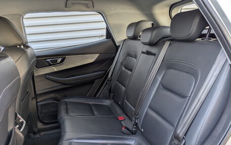 Volkswagen Tiguan II, 2019 год, 2 350 000 рублей, 11 фотография